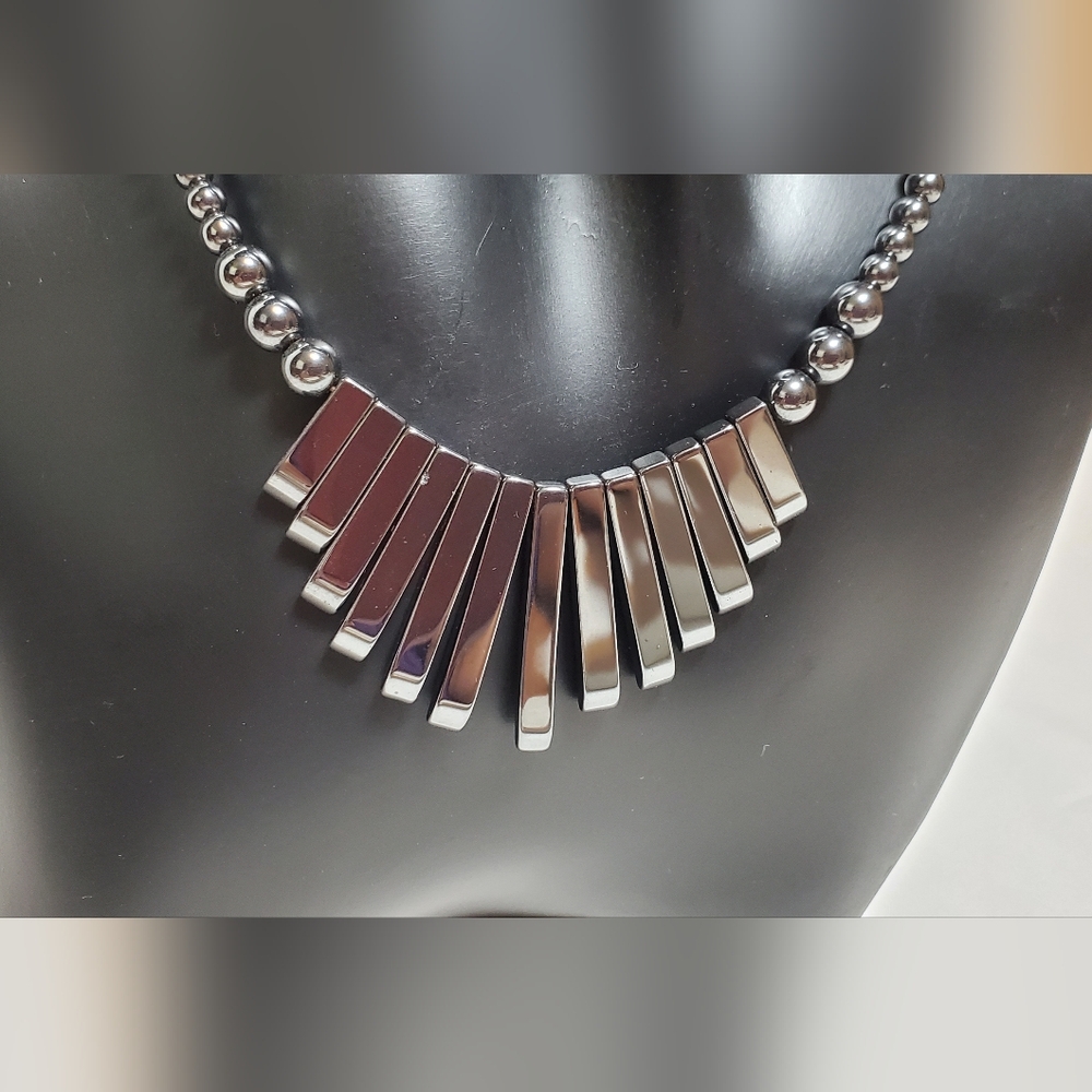 Hematite Fan Statement Necklace – Polished Beads & Tapered Bars